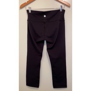 Lululemon Black Wunder Under Crop Leggings